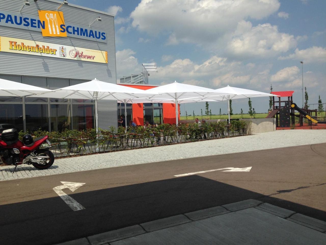 Autohof *
